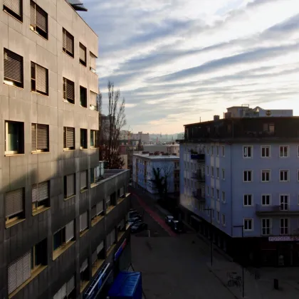 *Provisionsfrei* Modernisierte Traumwohnung mit 3 Balkonen in bester Lage von Graz - Jetzt zugreifen für nur 266.900,00 €! - Bild 3