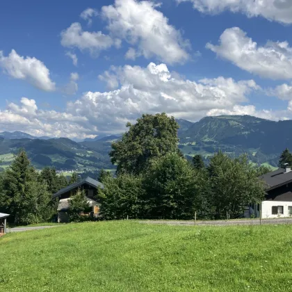 Traumhaftes Ferienchalet mit 133 m² in Egg, Vorarlberg - Terrassen, Garagen, Studio unter dem Dach und Kamin inklusive! - Bild 3