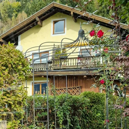 Zweifamilienhaus mit großzügigem Garten und Dachgeschossausbau - Bild 2