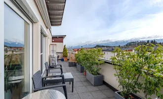 Großzügige Dachgeschoßwohnung mit 5 Zimmern, traumhafte Dachterrasse und Loggia.