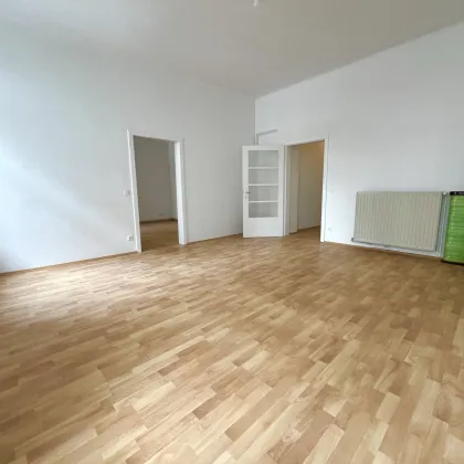 Traumhafte 3-Zimmer-Wohnung - modernisiert, 2 Bäder, hochwertige Ausstattung - jetzt kaufen für € 579.000.- - Bild 3