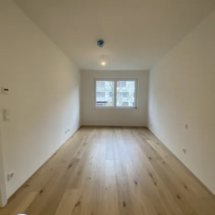 Exklusive 2-Zimmer Wohnung inklusive Balkon! I Erstbezug I Provisionsfrei - Bild 3