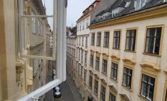 Topsanierter Zustand in super zentraler Innenstadtlage - Traumhafter 3-Zimmer-Altbau mit offener Küche