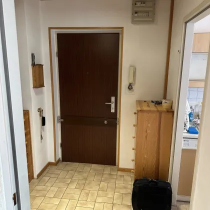 3 Zimmer, Loggia, ruhig, hell,   sehr interessanter Preis! - Bild 2