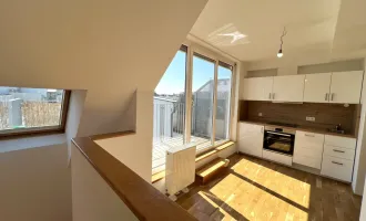 Moderne Dachgeschoß-Maisonette: 2-Zimmer mit Terrasse und Wohnküche für 369.000,- €
