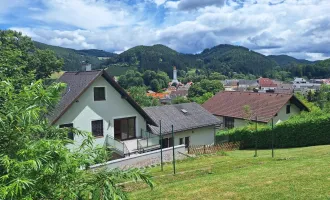 Aspang - Mehrfamilienhaus in schöner Aussichtslage - vielseitig nutzbar!