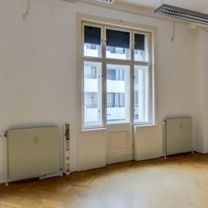 Großzügige Bürofläche in repräsentativem Palais - 13 Büroräume - 2 Eingänge - direkt am Schwarzenbergplatz - Bild 2