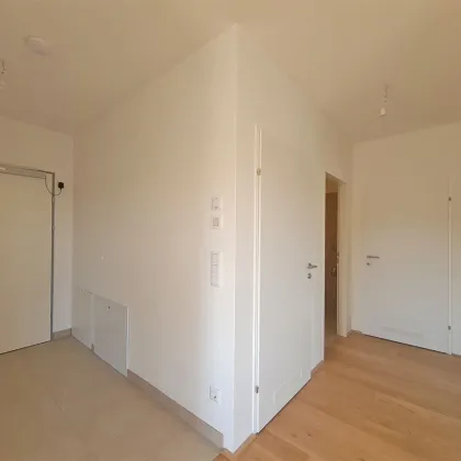 2-Zimmer-Wohnung mit Südloggia und Fernblick - ERSTBEZUG! - Bild 2