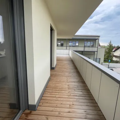 Hochwertige neue Wohnung mit großen Balkon! - Bild 2