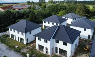 Modernes Wohnen in Ebenfurth Doppelhaushälften mit Erstbezug: Garten, Terrasse, 2 Stellplätze und exklusiver Ausstattung für nur EUR 329.000,00