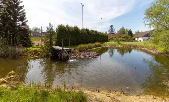 PREISGESENKT! -> KLEINGARTENHAUS mit UNEINSEHBAREN GARTEN - SCHWIMMTEICH - TENNISPLATZ