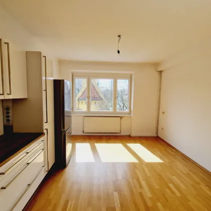 2-Zimmer-Wohnung plus Küche mit Balkon in 8020 Graz! - Bild 3