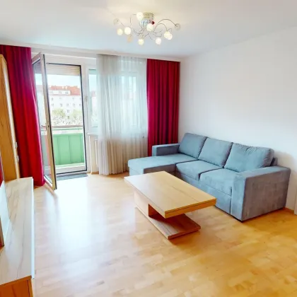 Gepflegte 2-Zimmer-Wohnung mit Balkon und Parkblick, Anleger oder Eigennutzer - Bild 2