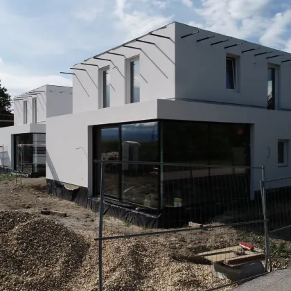 Leistbares Einfamilienhaus für die Familie in Himberg zu kaufen - Bild 2