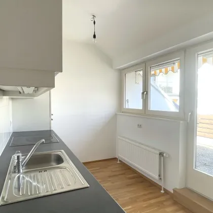 TERRASSENWOHNUNG - ABSOLUTE BESTLAGE - FERNBLICK - 10 WOHNUNGEN ab 47 -67m² - STILJUWEL - GARAGENOPTION - U BAHN - Bild 3