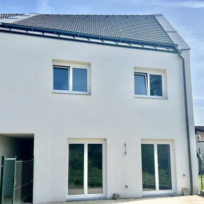 Traumhafte Doppelhaushälfte in Niederösterreich - Erstbezug mit Garten und Terrasse für 365.000,00 €! - Bild 2