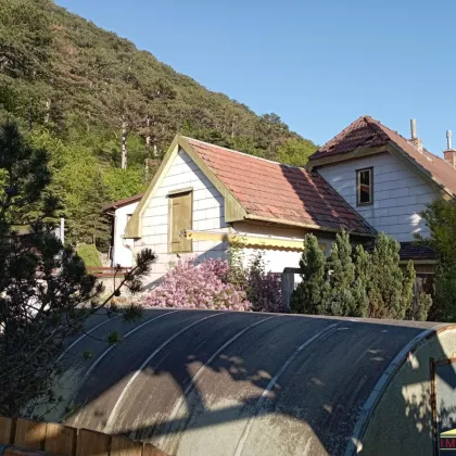 Schnäppchenpreis - Renovierungsbedürftiges Haus mit Garten, Terrasse und Garage! - Bild 2