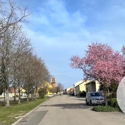 Viel Platz für individuelle Ideen! Teilsaniert! Großer Garten! Wärmepumpenheizung! - Bild 2