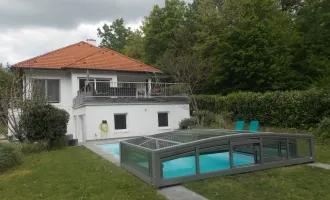 Wohnen im "Grünen"  -   Einfamilienhaus mit Sonnenterrasse und  Swimming -Pool