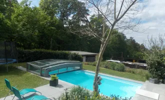 Wohnen im "Grünen"  -   Einfamilienhaus mit Sonnenterrasse und  Swimming -Pool