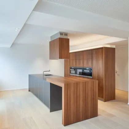 Exklusive Stadtwohnung mit 247m², Terrasse & Luxusausstattung in Top-Lage - 6. Etage - Jetzt für 1.990.000,00 € kaufen! - Bild 2