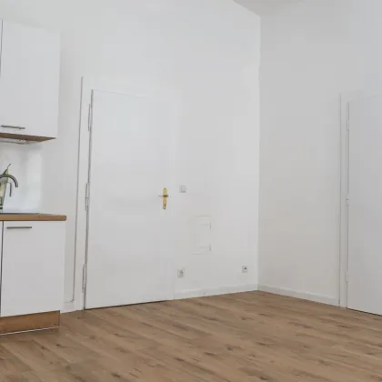 Sanierte 2-Zimmer Wohnung in sehr attraktiver Lage im 3ten! - Bild 2