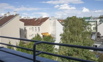 Bildhübsche Dachterrassenmaisonette, neu saniert | Gemeinschaftsgarten