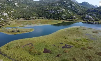 Traumhaftes Baugrundstück in Cetinje, Montenegro - Ihre perfekten Eigenheime für nur 210.000 €!