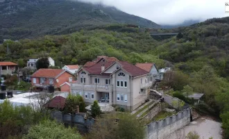 Luxuriöses Mehrfamilienhaus in Čanj, Montenegro - Perfekt für Familien und Investoren!