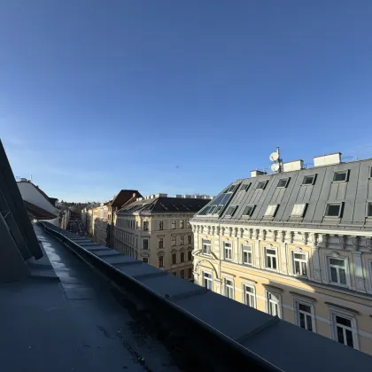 EXKLUSIVER DACHGESCHOSS AUSBAU - GRÜNBLICK - EINZIGARTIGES WOHNGEFÜHL - IM HERZEN DES 18. WIENER GEMEINDEBEZIRKS - Bild 3