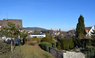 Wunderschönes und seltenes Grundstück mitten in Sooss, schöner Fernblick und RUHE, kein Fahnengrundstück