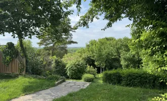 PROVISIONSFREI - WOHNUNG MIT GROSSEM EIGENGARTEN UND FERNBLICK