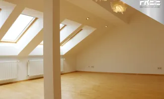HELL, MODERN UND KÜHL | Dachgeschoss-Wohntraum zum Top-Preis!