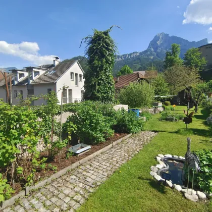 MEHRFAMILIENHAUS - TOP Zustand eingebettet im historischem Altstadtzentrum mit beeindruckender Kulisse - Bild 2