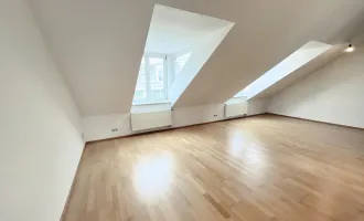 Begehrte Wohnlage in 1180 Wien! Dachgeschosswohnung mit Balkon und Terrasse mit Blick auf die Dächer Wiens