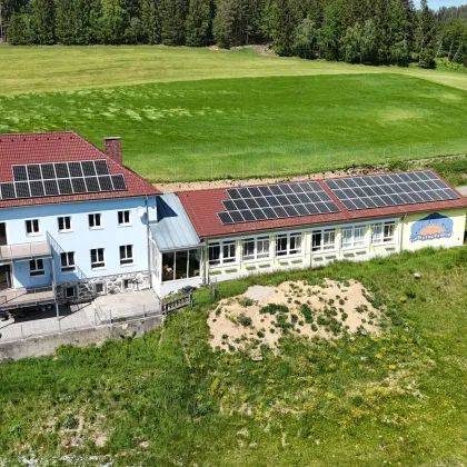 83 m² barrierefreie Haushälfte mit Garten, Terrasse und Balkon in ruhiger Naturlage - Bild 2