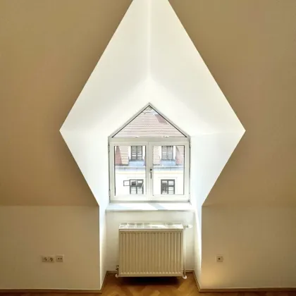 SCHLOSSQUADRAT! 5-Zimmer-Maisonette mit Garagenoption in wunderschöner Liegenschaft - Bild 2