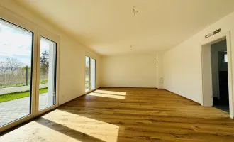 ++NEU++ MODERNE 4 ZIMMER DOPPELHAUSHÄLFTE MIT EIGENGARTEN UND EINEM PKW-STELLPLATZ IN RUHIGER LAGE!