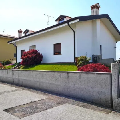 HAUS IN UDINE MIT SCHÖNEM GARTEN UND GARAGE - Bild 2