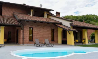 VILLA IN SAN DAMIANO D'ASTI (PIEMONT)