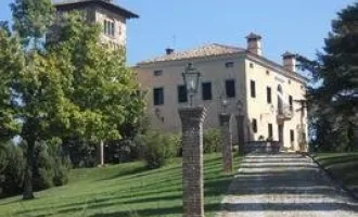 CASTELLO TORREANO IN DEN COLLI ORIENTALI DEL FRIULI