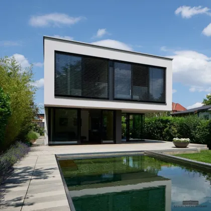 Architektonisches Meisterwerk // traumhafte Luxusvilla mit Pool - Bild 2