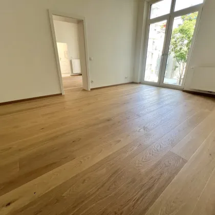 Modernisierte Traumwohnung in zentraler Lage - 2 Zimmer, Balkon für nur 380.000,00 €! - Bild 2