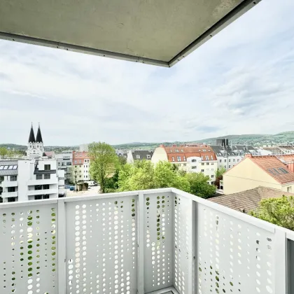 3 ZI ERSTBEZUG MIT BALKON + GARTENBLICK + TIEFGARAGE IN 1140 WIEN - Bild 2