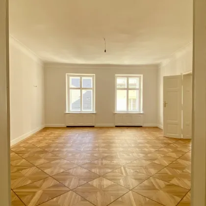 ERSTKLASSIG WOHNEN - 6 ZIMMER LUXUS-APPARTMENT IM WUNDERSCHÖNEN PALAIS - Bild 2