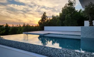 Wollen sie den Sommer schon im eigenen Haus verbringen? Wunderbare Neubauvilla mit traumhaften Meerblick