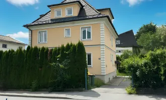 Helle 3 Zimmerwohnung mit Terrasse und Aussicht - Familientraum