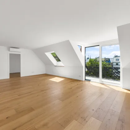 Neue Dachgeschoßwohnung | Fernblick ins Grüne | 2 Min. nach Liesing | 17m² Freifläche in den ruhigen Innenhofgarten | 5 Min. zur Perchtoldsdorfer Heide - Bild 2