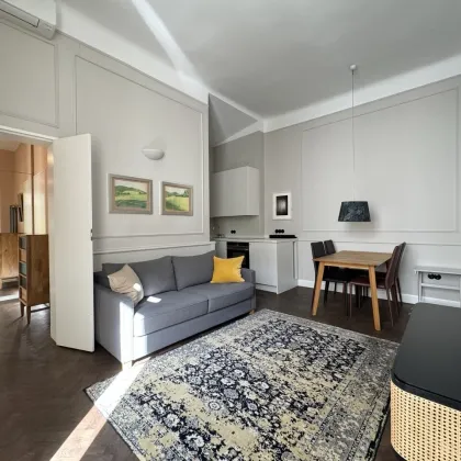 Grenze 1. Bezirk - Exclusive 2-Zimmer Wohnung im Jugendstil / hochwertige Ausstattung und modernisiert / Schwedenplatz - Bild 2
