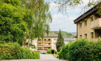 Gepflegtes Zuhause im Grünen mit herrlichem Ausblick! Tiefgaragenstellplatz inklusive!